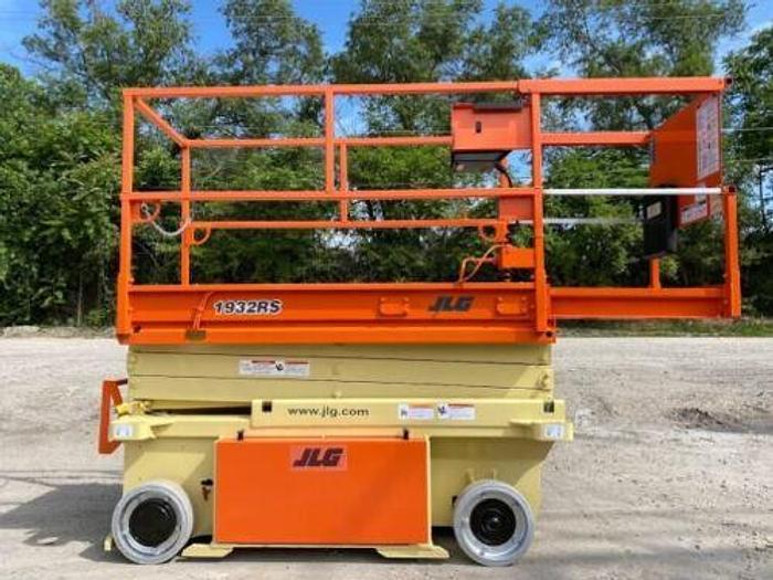 Used 2015 JLG 1932RS