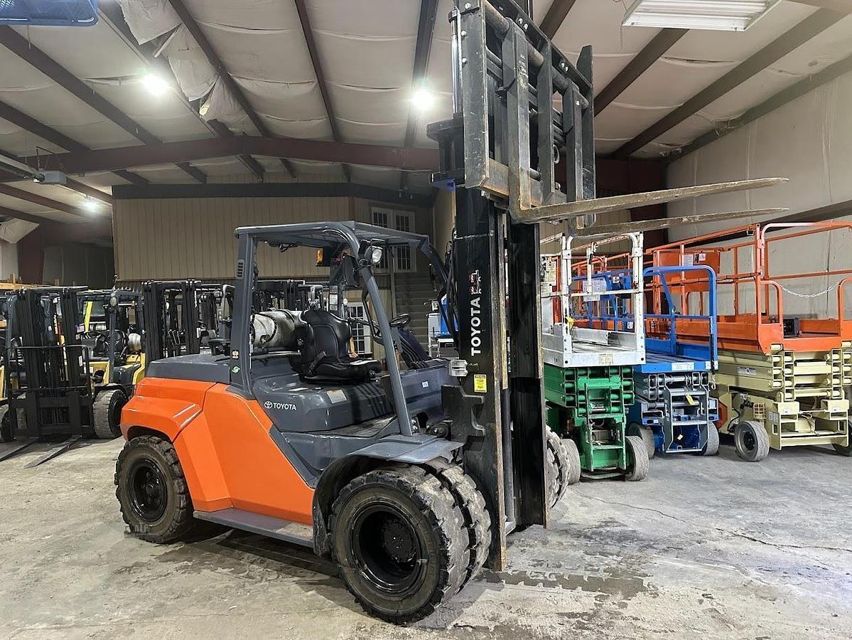 Used 2018 TOYOTA 8FG70U