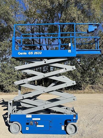 Used 2015 GENIE GS2632