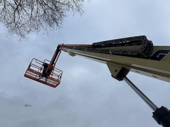 Used 2017 JLG 660SJ