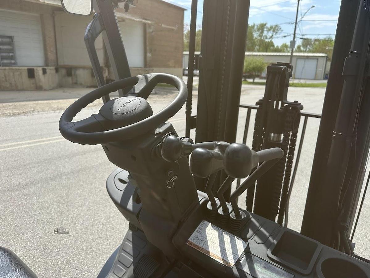 Used 2015 TOYOTA 8FGCU25