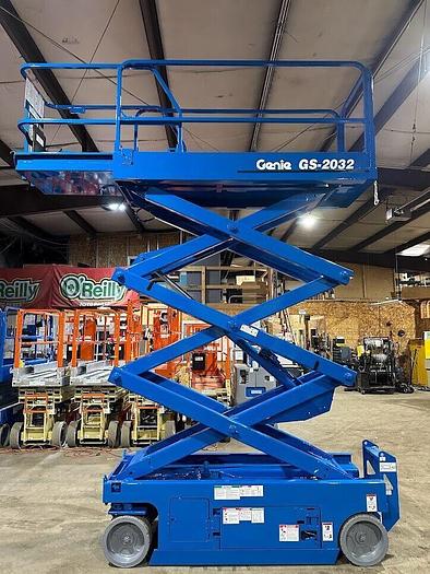 Used 2015 GENIE GS2032