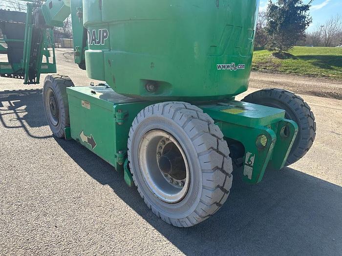 Used 2012 JLG E300AJP