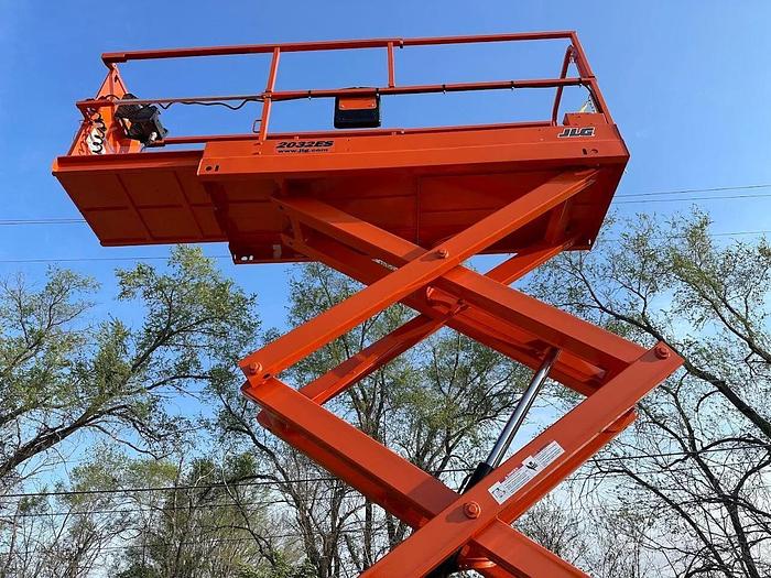Used 2015 JLG 2032ES