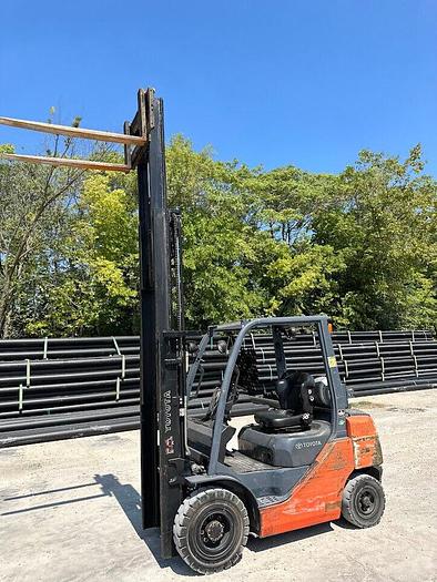 Used 2013 TOYOTA 8FGU25