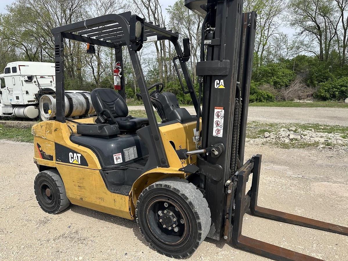Used 2014 CATERPILLAR GP30N