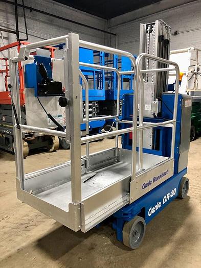 Used 2011 GENIE GR20