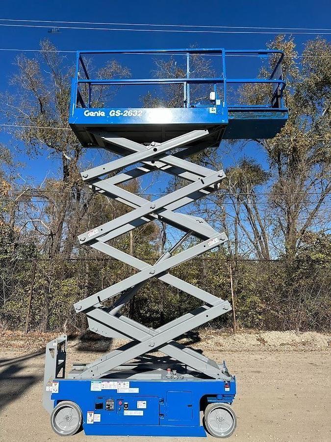 Used 2015 GENIE GS2632