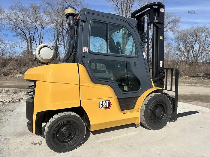 Used 2012 CATERPILLAR P8000