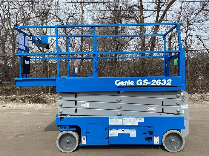 Used 2013 GENIE GS-2632