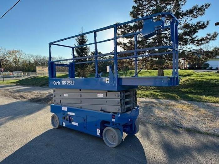 Used 2014 GENIE GS2632
