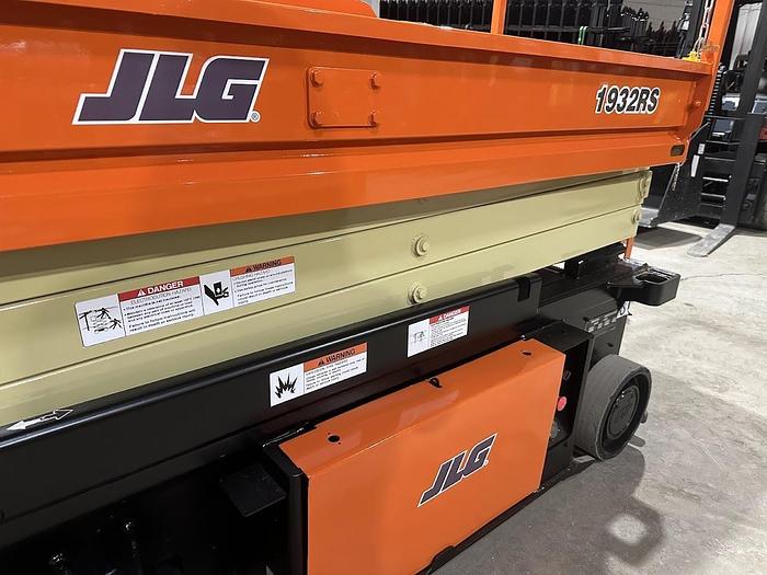Used 2015 JLG 1932RS