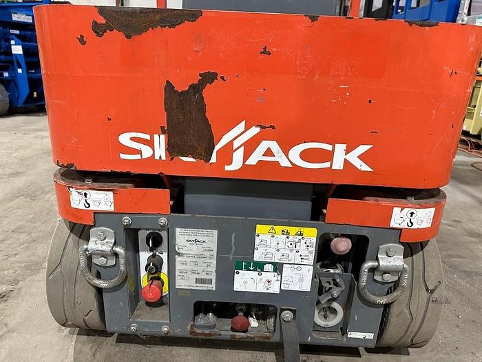 Used 2017 SKYJACK SJ12