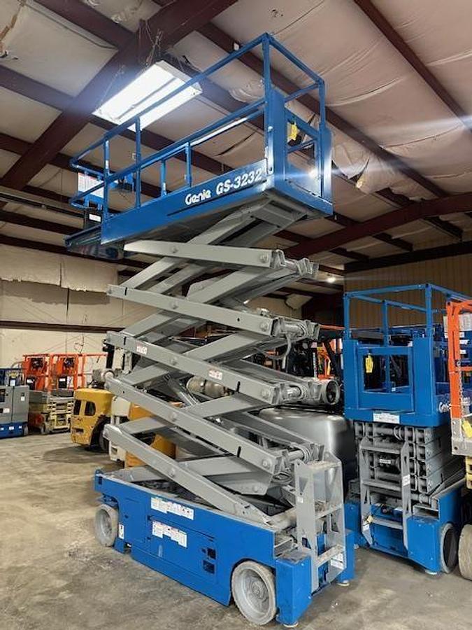 Used 2016 GENIE GS3232
