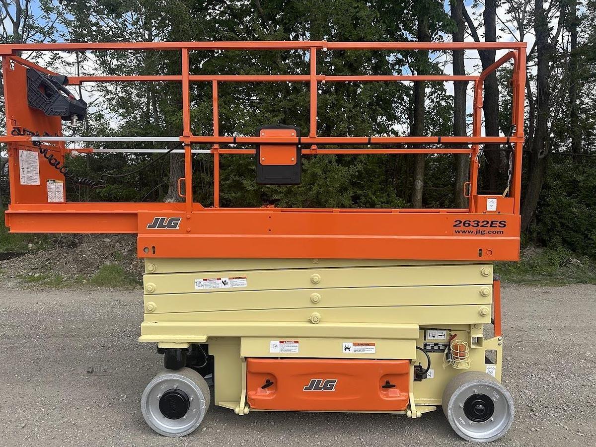 Used 2017 JLG 2632ES