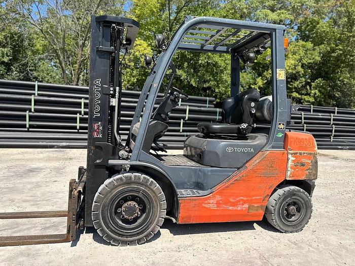 Used 2013 TOYOTA 8FGU25