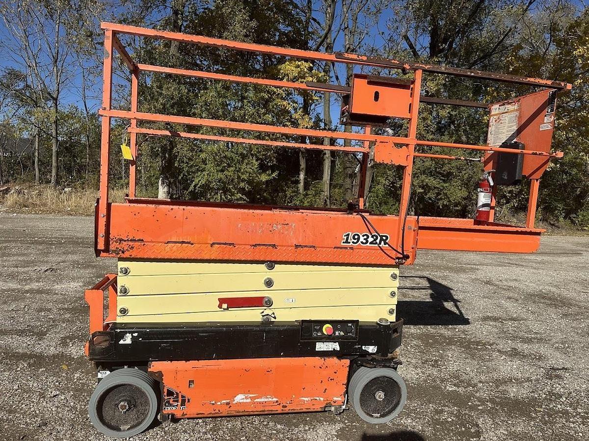 Used 2018 JLG 1932R