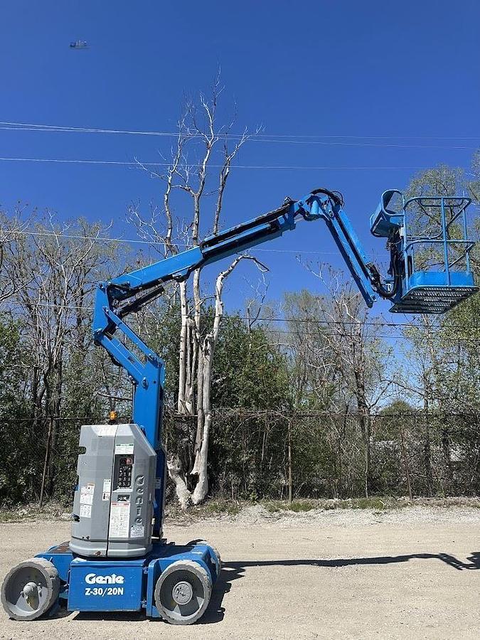 Used 2014 GENIE Z30/20N RJ