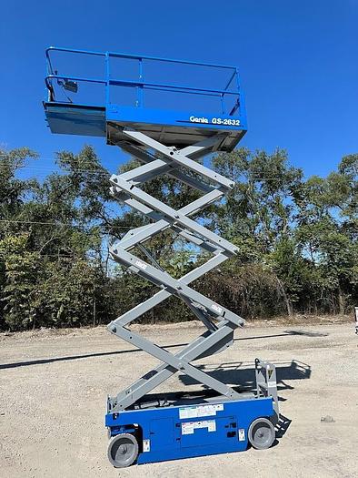 Used 2014 GENIE GS2632