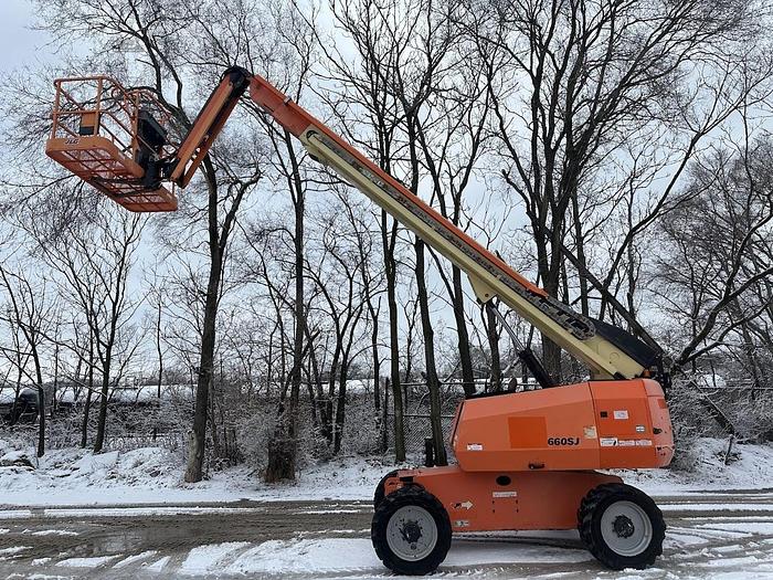 Used 2017 JLG 660SJ