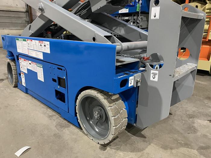 Used 2013 GENIE GS-1930