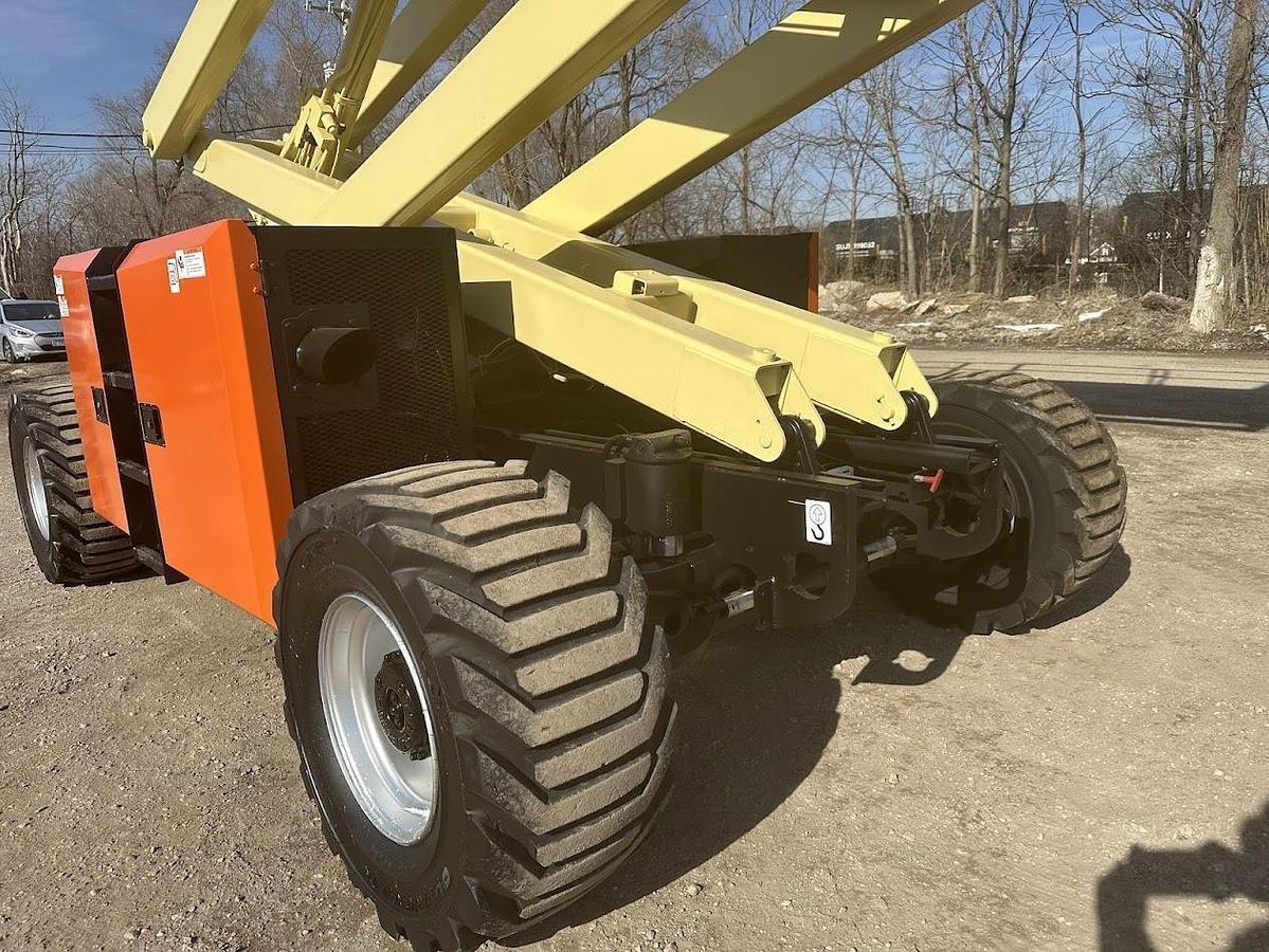 Used 2018 JLG 330LRT