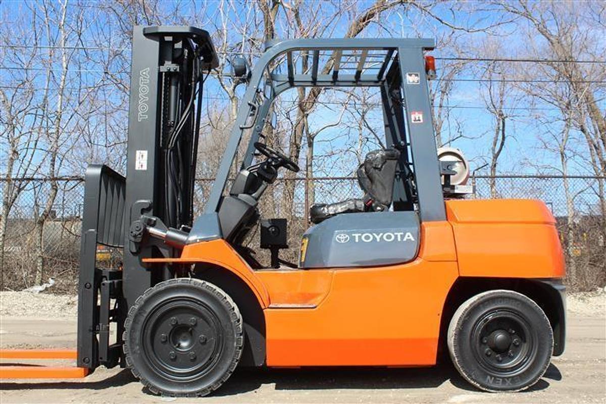 Used TOYOTA 7FGU35