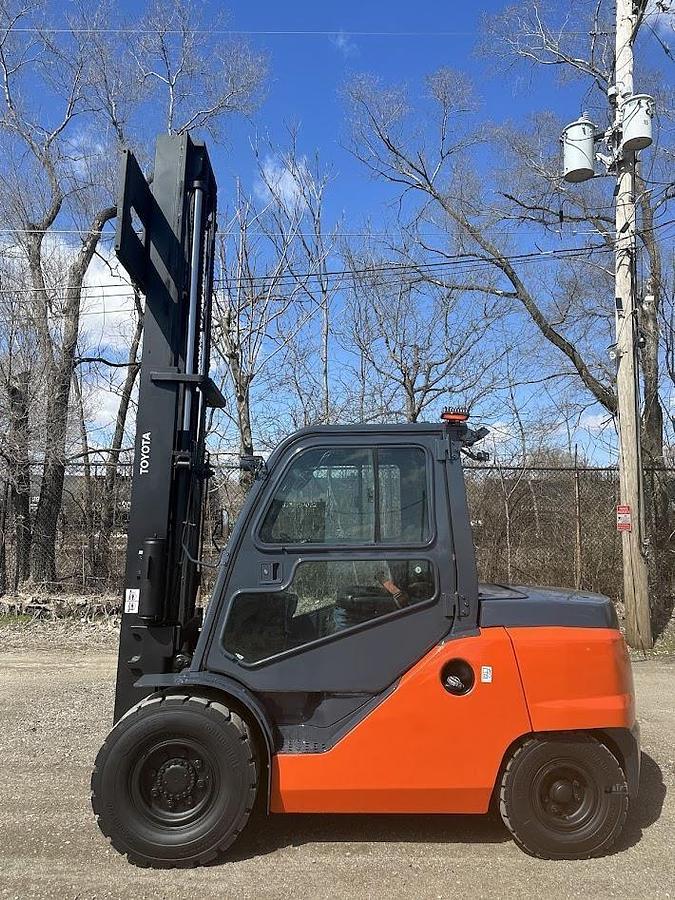 Used 2017 TOYOTA 8FD45U