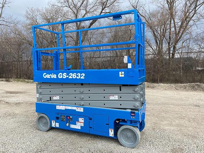 Used 2013 GENIE GS-2632