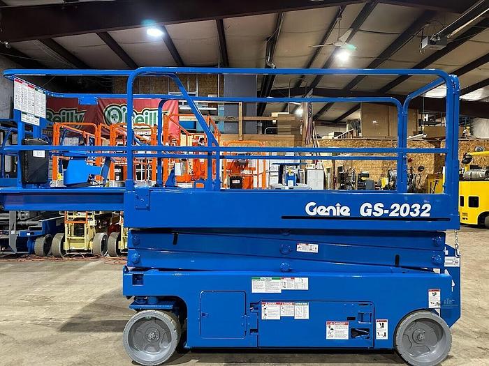 Used 2015 GENIE GS2032