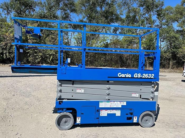 Used 2014 GENIE GS2632
