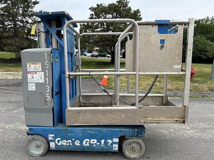 Used 2016 GENIE GR12