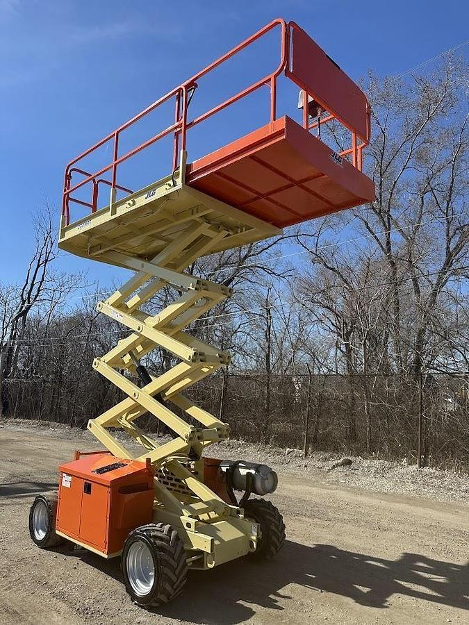 Used 2016 JLG 260MRT