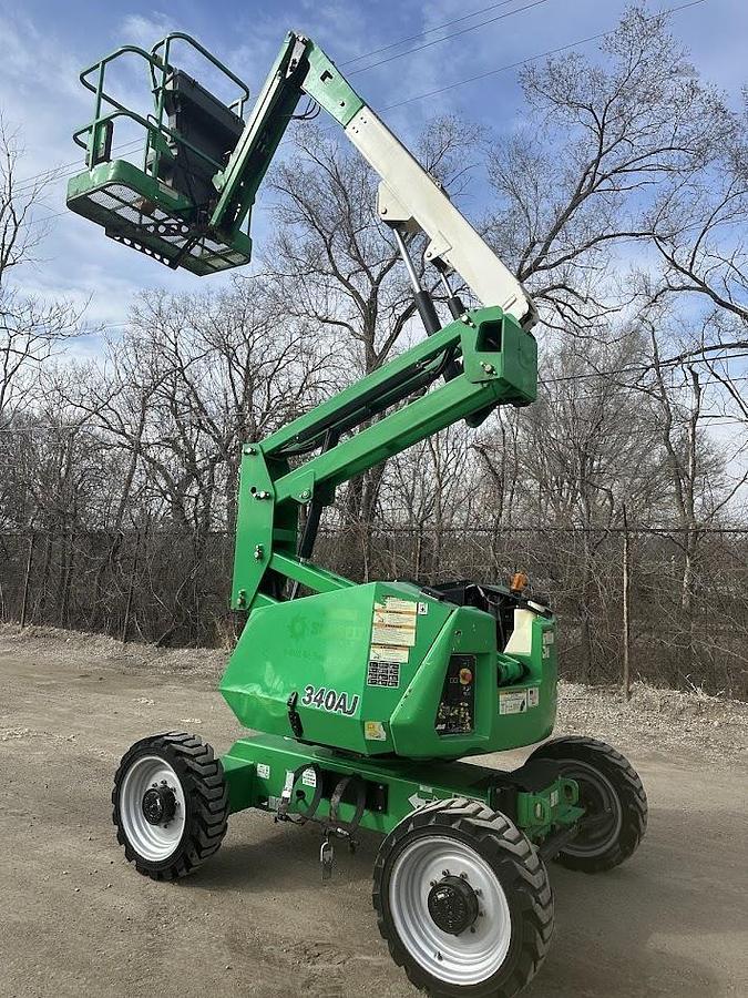 Used 2017 JLG 340AJ