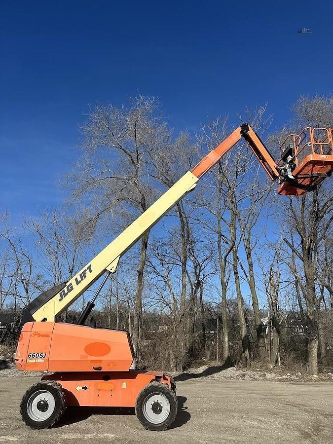 Used 2014 JLG 660SJ