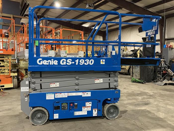 Used 2013 GENIE GS-1930