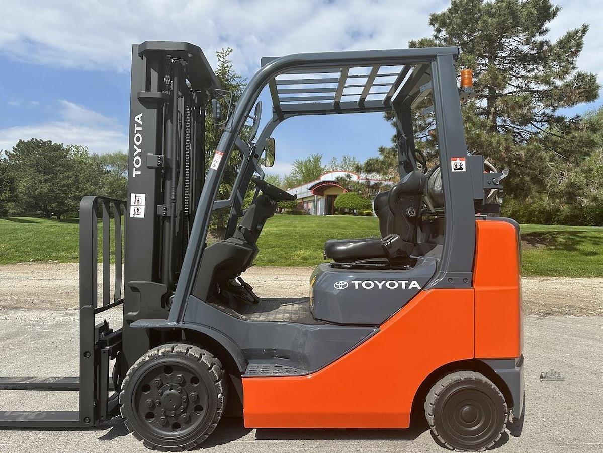 Used 2015 TOYOTA 8FGCU25
