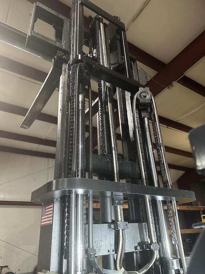 Used KOMATSU FG25T-16