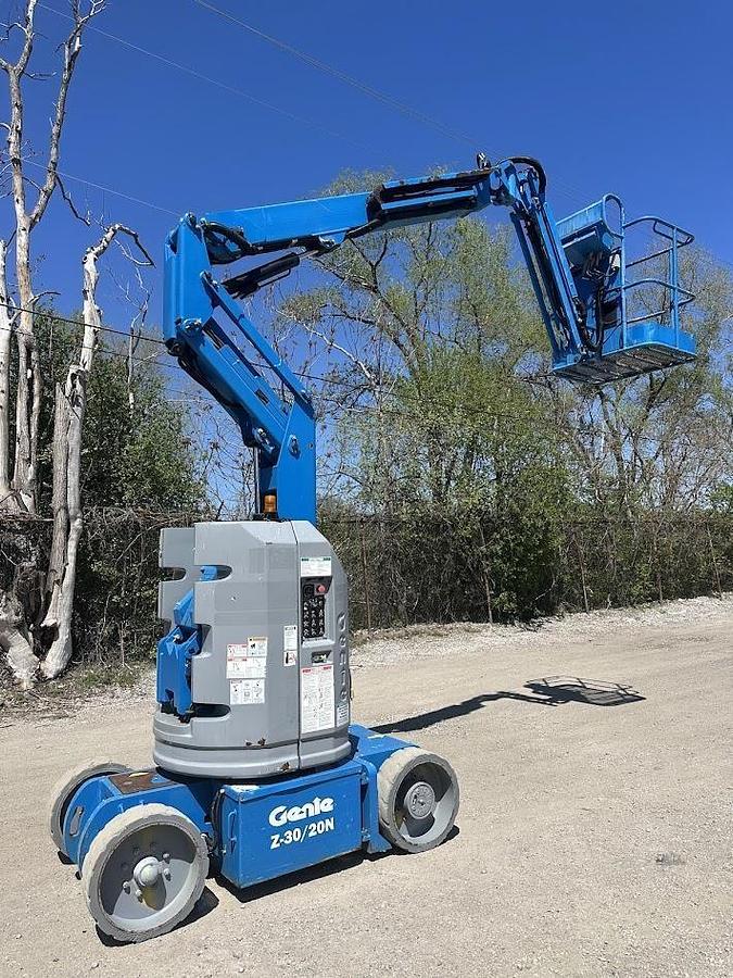 Used 2014 GENIE Z30/20N RJ