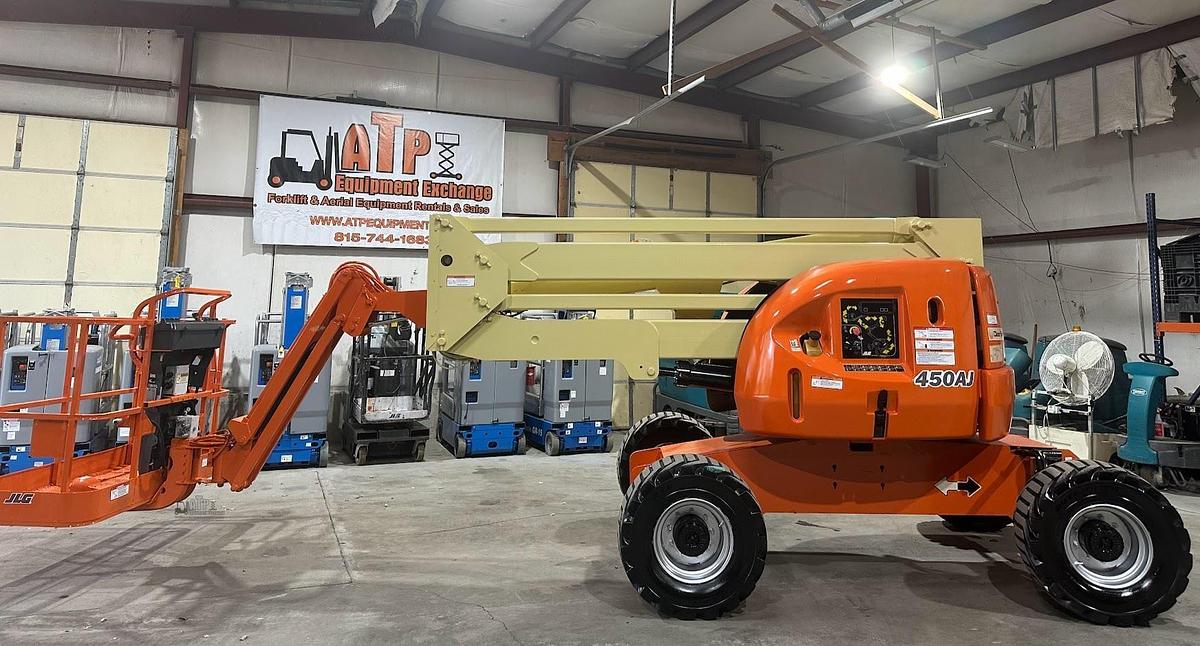 Used 2015 JLG 450AJ