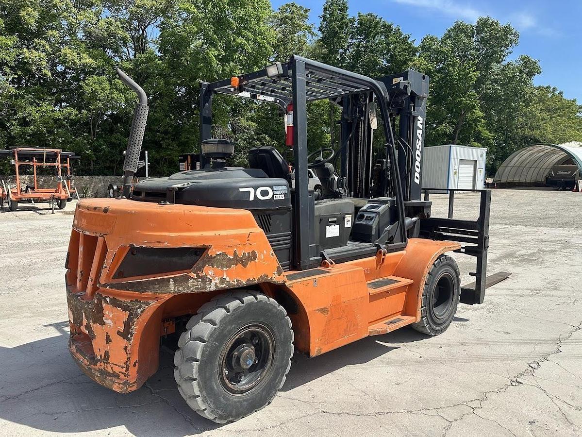 Used 2019 DOOSAN D70S-7