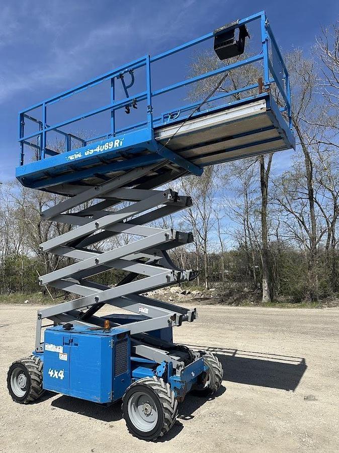 Used 2013 GENIE GS4069RT