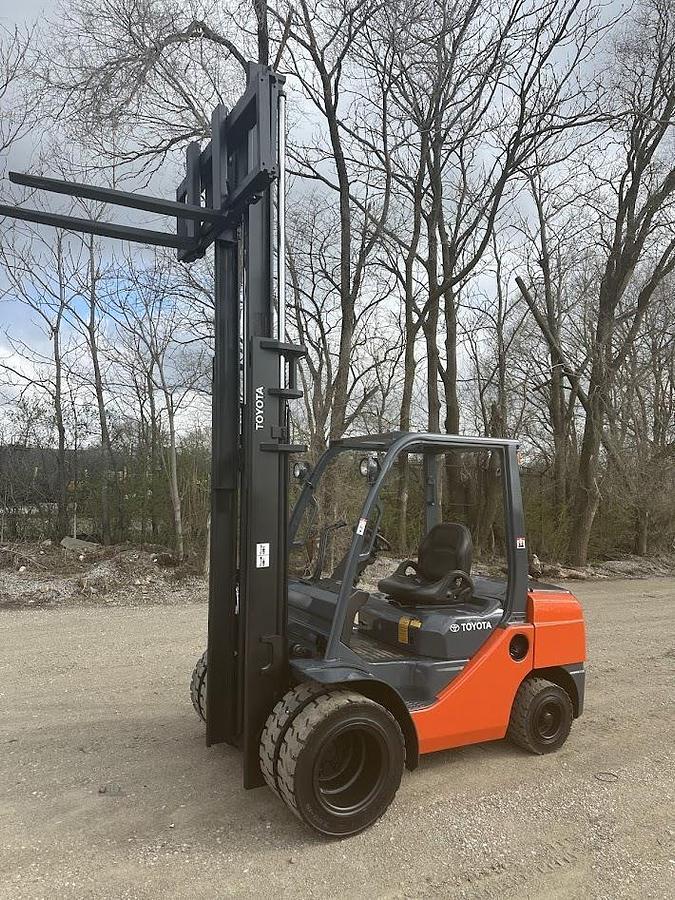 Used 2013 TOYOTA 8FD35U