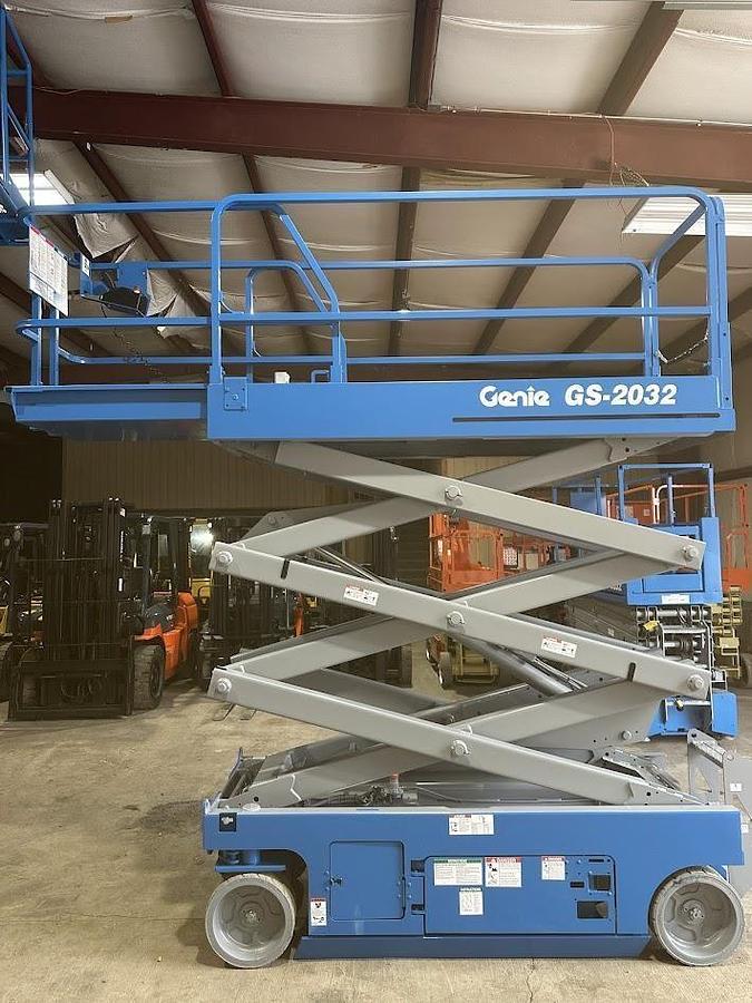 Used 2015 GENIE GS2032