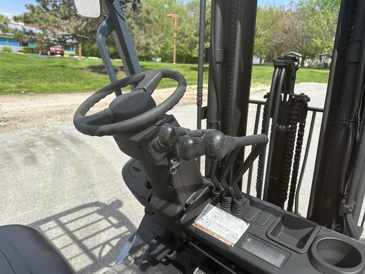 Used 2015 TOYOTA 8FGCU25