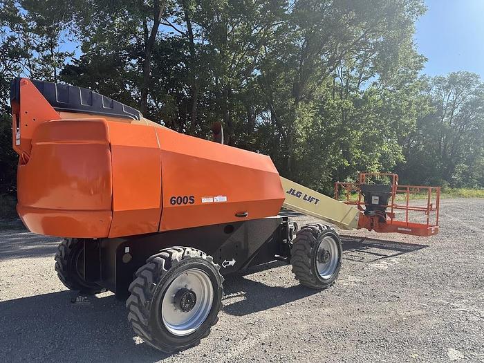Used 2015 JLG 600S