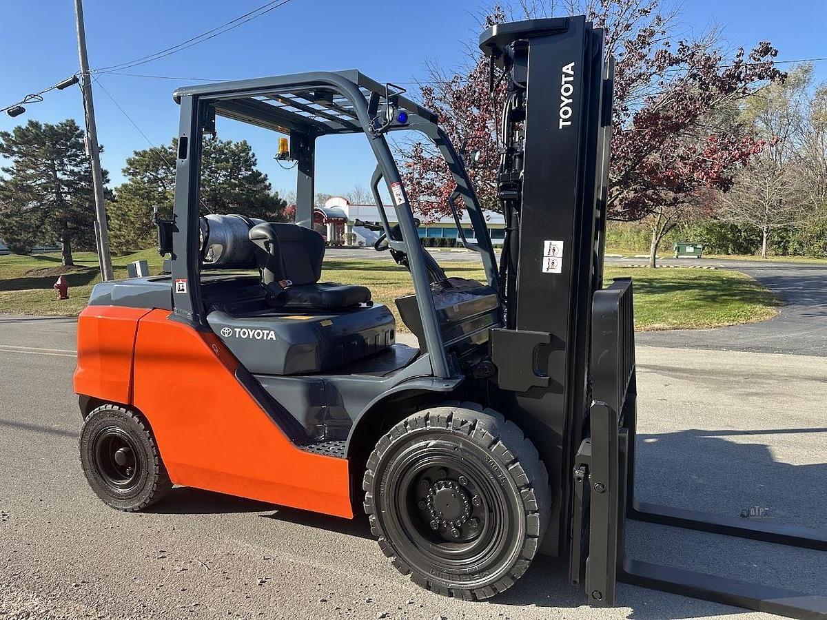 Used 2018 TOYOTA 8FGU45