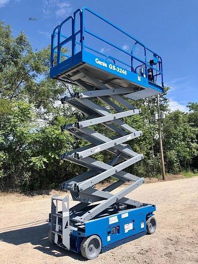 Used 2014 GENIE GS3246