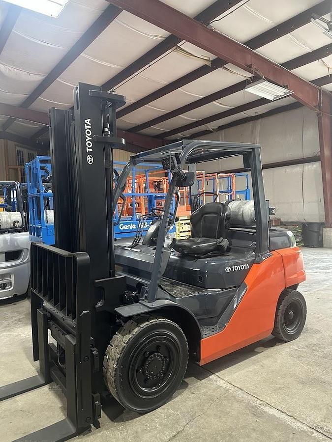 Used 2014 TOYOTA 8FG35U