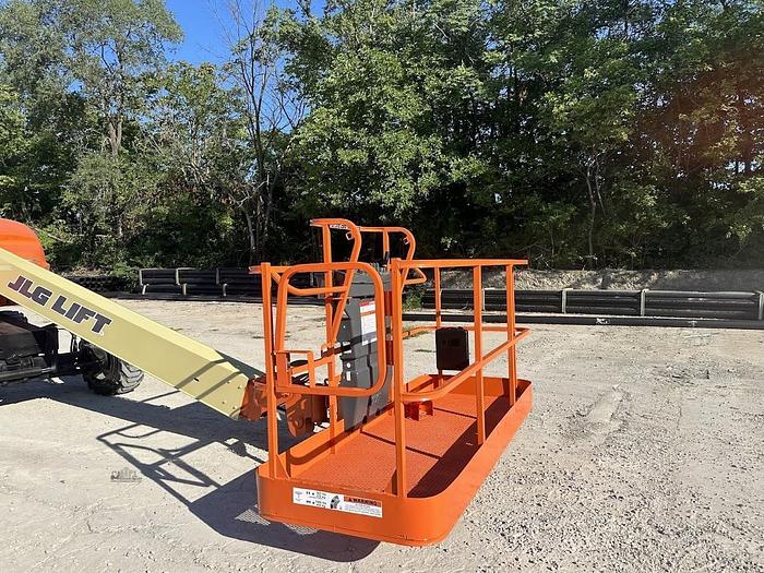 Used 2014 JLG 400S